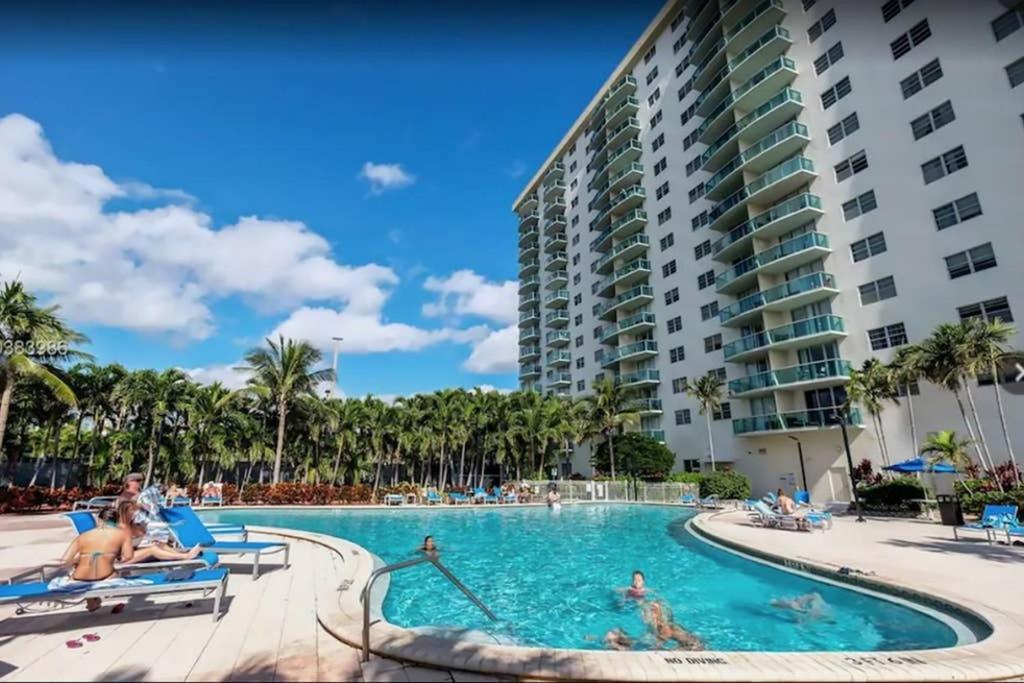Apartamento Beautiful Steps Away From The