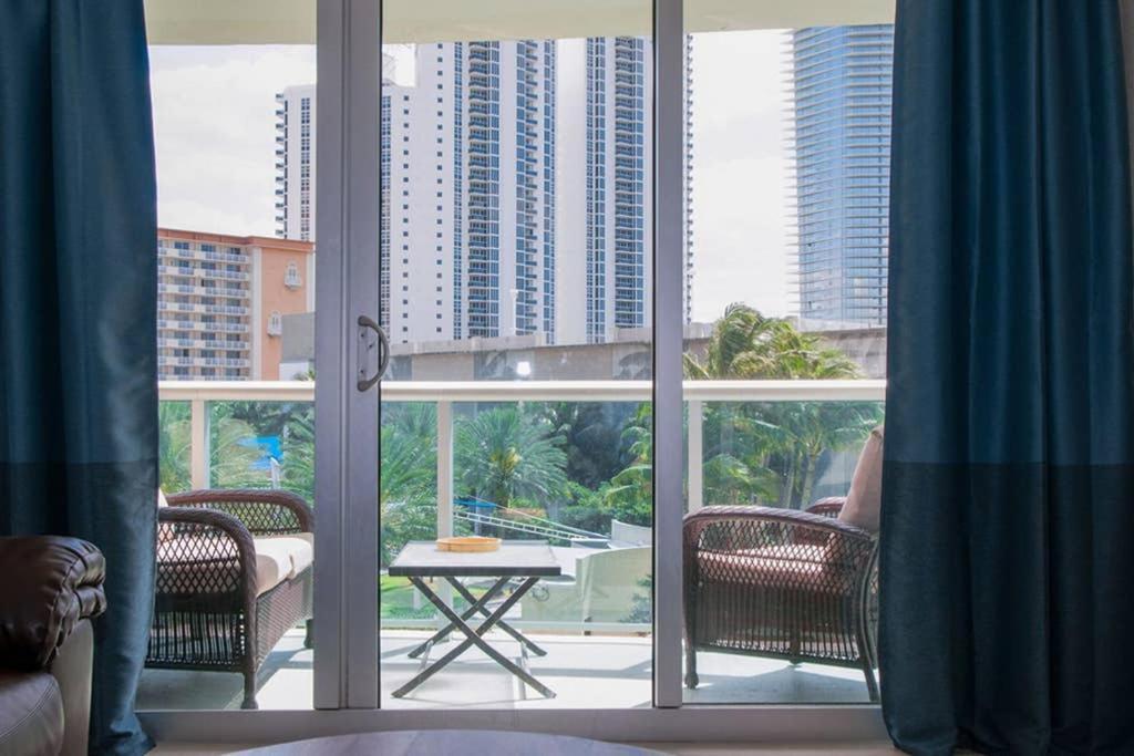 Beautiful Steps Away From The Apartamento *